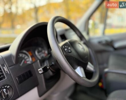 Серый Мерседес Sprinter, объемом двигателя 3 л и пробегом 177 тыс. км за 26500 $, фото 26 на Automoto.ua