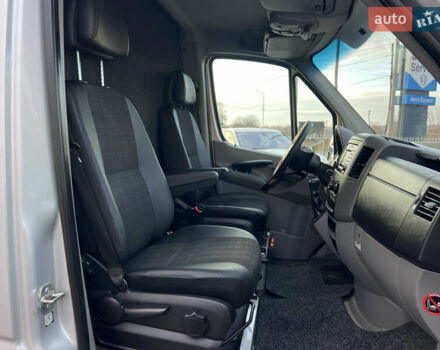 Серый Мерседес Sprinter, объемом двигателя 2.2 л и пробегом 229 тыс. км за 23990 $, фото 25 на Automoto.ua