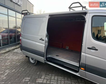 Серый Мерседес Sprinter, объемом двигателя 2.2 л и пробегом 229 тыс. км за 23990 $, фото 27 на Automoto.ua
