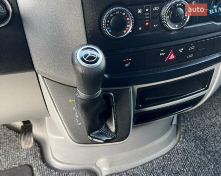 Серый Мерседес Sprinter, объемом двигателя 2.2 л и пробегом 229 тыс. км за 23990 $, фото 21 на Automoto.ua