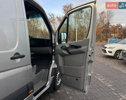 Серый Мерседес Sprinter, объемом двигателя 2.2 л и пробегом 229 тыс. км за 23990 $, фото 24 на Automoto.ua