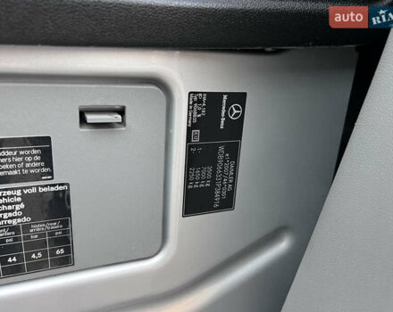 Серый Мерседес Sprinter, объемом двигателя 2.2 л и пробегом 229 тыс. км за 23990 $, фото 46 на Automoto.ua