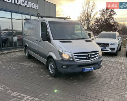 Серый Мерседес Sprinter, объемом двигателя 2.2 л и пробегом 229 тыс. км за 23990 $, фото 1 на Automoto.ua