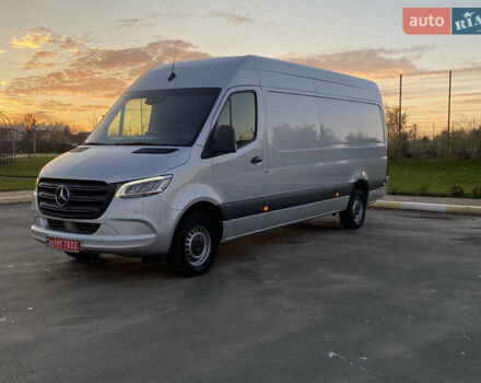 Серый Мерседес Sprinter, объемом двигателя 2.2 л и пробегом 290 тыс. км за 28900 $, фото 6 на Automoto.ua