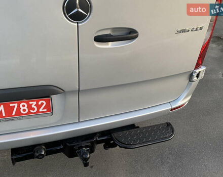 Серый Мерседес Sprinter, объемом двигателя 2.2 л и пробегом 290 тыс. км за 28900 $, фото 13 на Automoto.ua