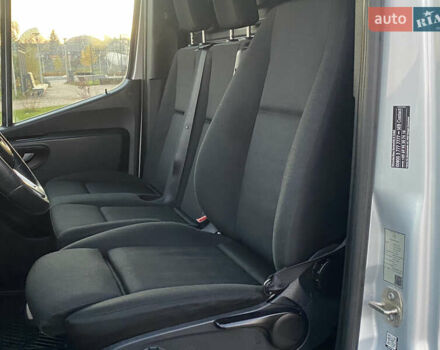 Серый Мерседес Sprinter, объемом двигателя 2.2 л и пробегом 290 тыс. км за 28900 $, фото 25 на Automoto.ua