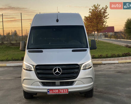 Серый Мерседес Sprinter, объемом двигателя 2.2 л и пробегом 290 тыс. км за 28900 $, фото 5 на Automoto.ua