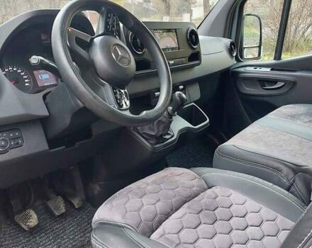 Серый Мерседес Sprinter, объемом двигателя 2.14 л и пробегом 255 тыс. км за 24200 $, фото 4 на Automoto.ua