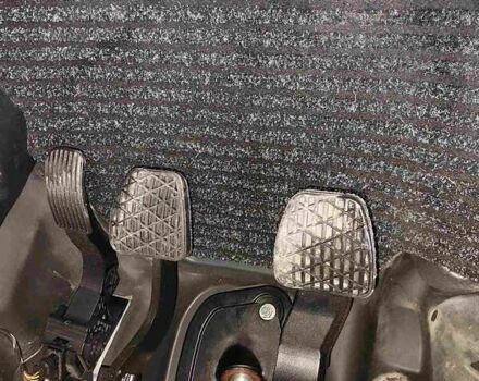 Серый Мерседес Sprinter, объемом двигателя 2.14 л и пробегом 255 тыс. км за 24200 $, фото 7 на Automoto.ua