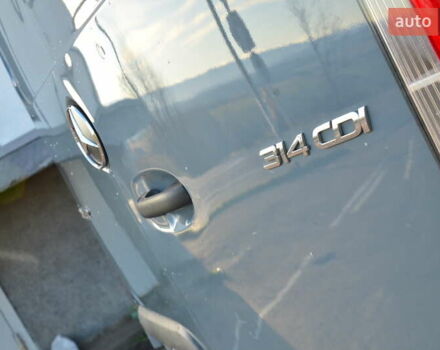 Серый Мерседес Sprinter, объемом двигателя 2.2 л и пробегом 383 тыс. км за 23150 $, фото 34 на Automoto.ua