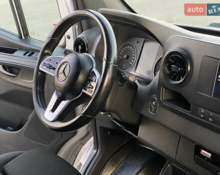 Серый Мерседес Sprinter, объемом двигателя 2.2 л и пробегом 290 тыс. км за 28900 $, фото 35 на Automoto.ua