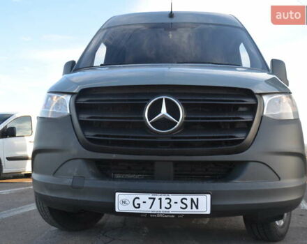 Серый Мерседес Sprinter, объемом двигателя 2.2 л и пробегом 383 тыс. км за 23150 $, фото 9 на Automoto.ua