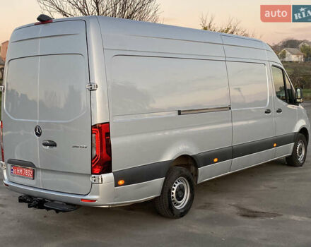 Серый Мерседес Sprinter, объемом двигателя 2.2 л и пробегом 290 тыс. км за 28900 $, фото 14 на Automoto.ua
