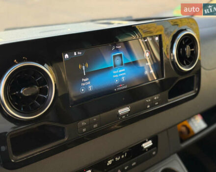 Серый Мерседес Sprinter, объемом двигателя 3 л и пробегом 202 тыс. км за 54990 $, фото 19 на Automoto.ua