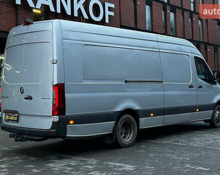 Серый Мерседес Sprinter, объемом двигателя 2.99 л и пробегом 404 тыс. км за 65000 $, фото 5 на Automoto.ua