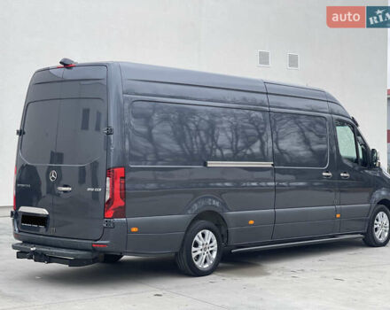 Серый Мерседес Sprinter, объемом двигателя 2.14 л и пробегом 170 тыс. км за 38999 $, фото 6 на Automoto.ua