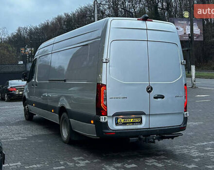 Серый Мерседес Sprinter, объемом двигателя 2.99 л и пробегом 404 тыс. км за 65000 $, фото 3 на Automoto.ua