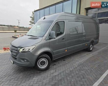 Сірий Мерседес Sprinter, об'ємом двигуна 3 л та пробігом 49 тис. км за 99243 $, фото 2 на Automoto.ua