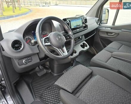 Сірий Мерседес Sprinter, об'ємом двигуна 3 л та пробігом 49 тис. км за 99243 $, фото 25 на Automoto.ua