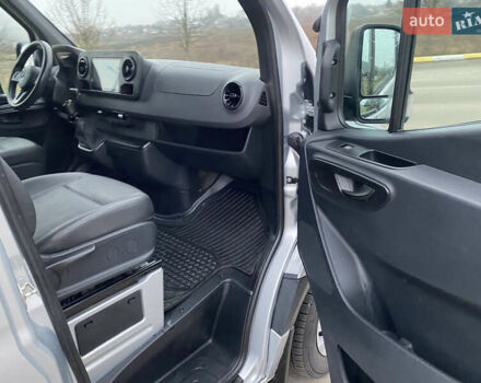 Сірий Мерседес Sprinter, об'ємом двигуна 2.2 л та пробігом 249 тис. км за 21500 $, фото 22 на Automoto.ua