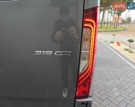 Сірий Мерседес Sprinter, об'ємом двигуна 3 л та пробігом 49 тис. км за 99243 $, фото 43 на Automoto.ua