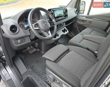 Сірий Мерседес Sprinter, об'ємом двигуна 3 л та пробігом 49 тис. км за 99243 $, фото 24 на Automoto.ua