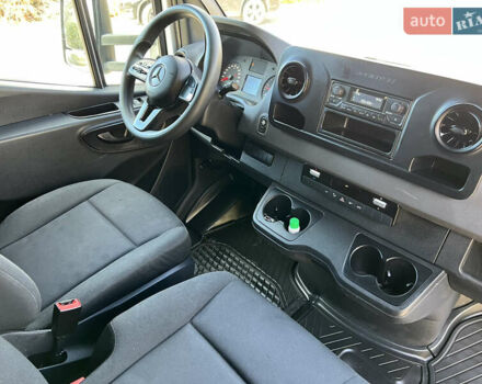 Серый Мерседес Sprinter, объемом двигателя 3 л и пробегом 320 тыс. км за 36800 $, фото 22 на Automoto.ua