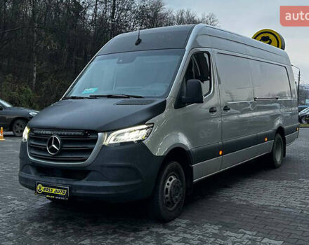 Серый Мерседес Sprinter, объемом двигателя 2.99 л и пробегом 404 тыс. км за 65000 $, фото 2 на Automoto.ua