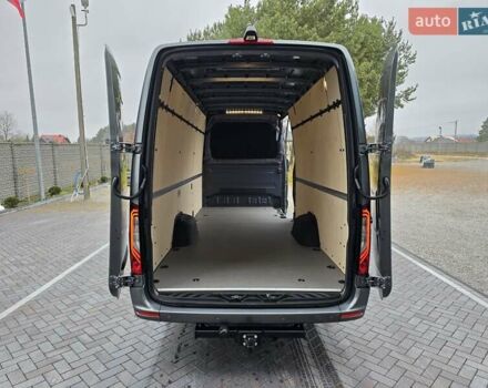 Сірий Мерседес Sprinter, об'ємом двигуна 3 л та пробігом 1 тис. км за 121601 $, фото 11 на Automoto.ua