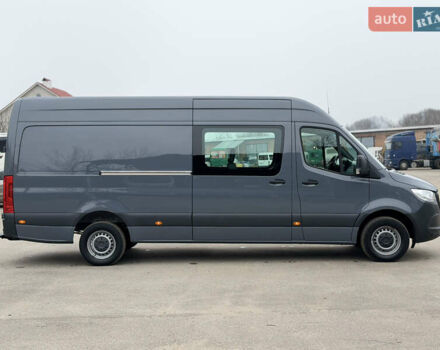 Серый Мерседес Sprinter, объемом двигателя 3 л и пробегом 193 тыс. км за 45000 $, фото 4 на Automoto.ua