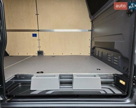 Сірий Мерседес Sprinter, об'ємом двигуна 3 л та пробігом 1 тис. км за 121601 $, фото 13 на Automoto.ua