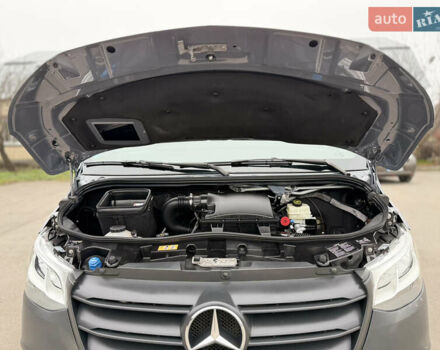 Серый Мерседес Sprinter, объемом двигателя 3 л и пробегом 193 тыс. км за 45000 $, фото 32 на Automoto.ua