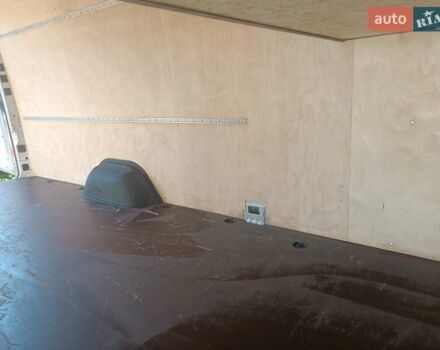 Серый Мерседес Sprinter, объемом двигателя 2.99 л и пробегом 142 тыс. км за 56900 $, фото 3 на Automoto.ua