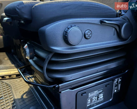 Серый Мерседес Sprinter, объемом двигателя 2 л и пробегом 235 тыс. км за 36990 $, фото 22 на Automoto.ua