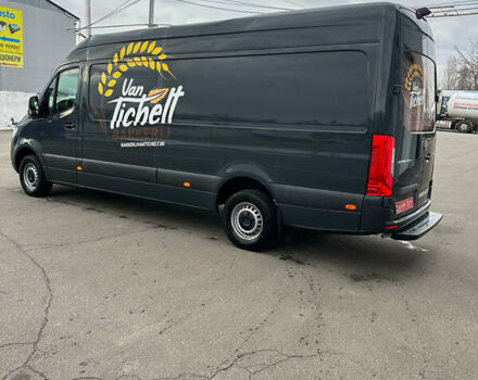 Серый Мерседес Sprinter, объемом двигателя 1.95 л и пробегом 155 тыс. км за 26000 $, фото 3 на Automoto.ua