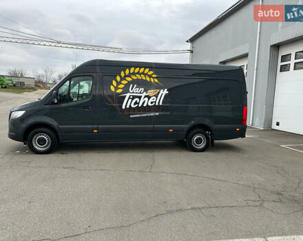Серый Мерседес Sprinter, объемом двигателя 1.95 л и пробегом 155 тыс. км за 26000 $, фото 1 на Automoto.ua
