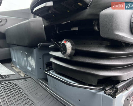 Сірий Мерседес Sprinter, об'ємом двигуна 2 л та пробігом 270 тис. км за 24990 $, фото 13 на Automoto.ua