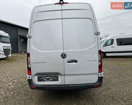 Серый Мерседес Sprinter, объемом двигателя 2.08 л и пробегом 95 тыс. км за 32899 $, фото 12 на Automoto.ua