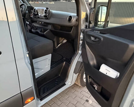 Сірий Мерседес Sprinter, об'ємом двигуна 0 л та пробігом 241 тис. км за 25900 $, фото 40 на Automoto.ua