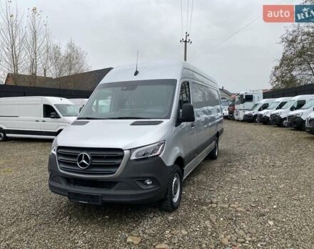 Серый Мерседес Sprinter, объемом двигателя 2.08 л и пробегом 95 тыс. км за 32899 $, фото 5 на Automoto.ua