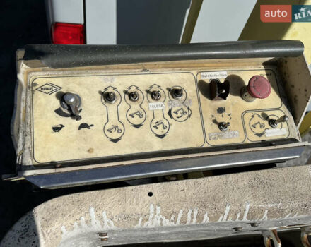 Серый Мерседес Sprinter, объемом двигателя 2.2 л и пробегом 289 тыс. км за 19300 $, фото 9 на Automoto.ua