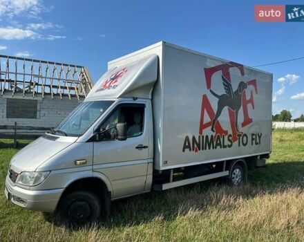 Серый Мерседес Sprinter, объемом двигателя 2.15 л и пробегом 585 тыс. км за 11000 $, фото 1 на Automoto.ua