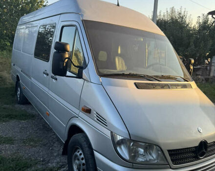 Серый Мерседес Sprinter, объемом двигателя 2.69 л и пробегом 380 тыс. км за 11500 $, фото 1 на Automoto.ua