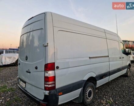 Серый Мерседес Sprinter, объемом двигателя 2.99 л и пробегом 377 тыс. км за 13999 $, фото 2 на Automoto.ua
