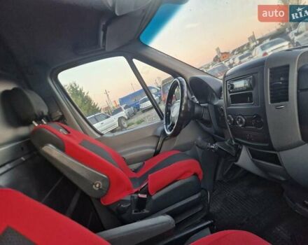 Серый Мерседес Sprinter, объемом двигателя 2.99 л и пробегом 377 тыс. км за 13999 $, фото 3 на Automoto.ua