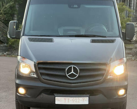 Серый Мерседес Sprinter, объемом двигателя 0 л и пробегом 301 тыс. км за 25000 $, фото 2 на Automoto.ua