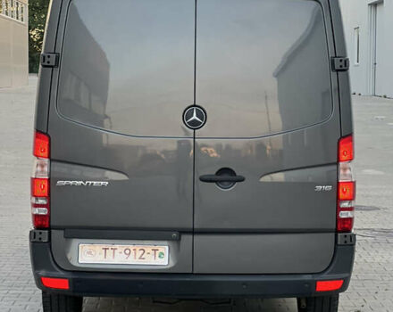 Серый Мерседес Sprinter, объемом двигателя 0 л и пробегом 301 тыс. км за 25000 $, фото 9 на Automoto.ua
