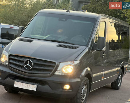 Серый Мерседес Sprinter, объемом двигателя 0 л и пробегом 301 тыс. км за 25000 $, фото 1 на Automoto.ua
