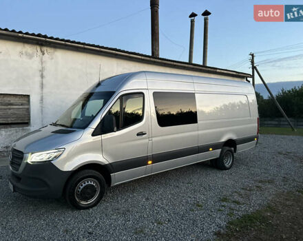 Серый Мерседес Sprinter, объемом двигателя 2.99 л и пробегом 333 тыс. км за 66094 $, фото 3 на Automoto.ua