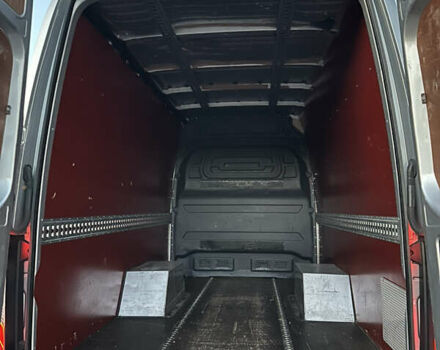 Серый Мерседес Sprinter, объемом двигателя 2.99 л и пробегом 333 тыс. км за 66094 $, фото 8 на Automoto.ua